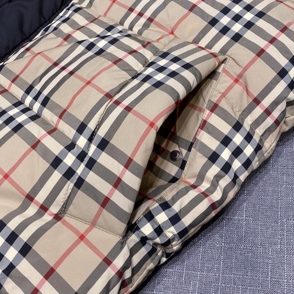 Burberry plaid reversible autumn and winter down vest - Picture 4 of 10